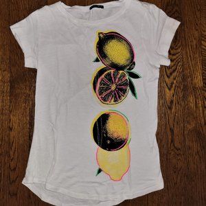 5 for $25! Sisley Lemon Graphic T-Shirt - S